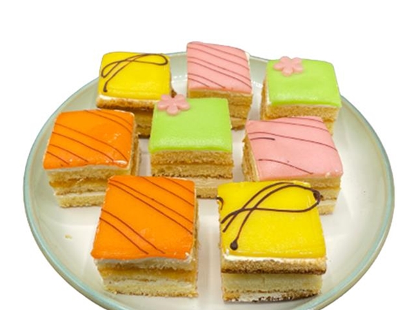 Petit fours 8 stuks